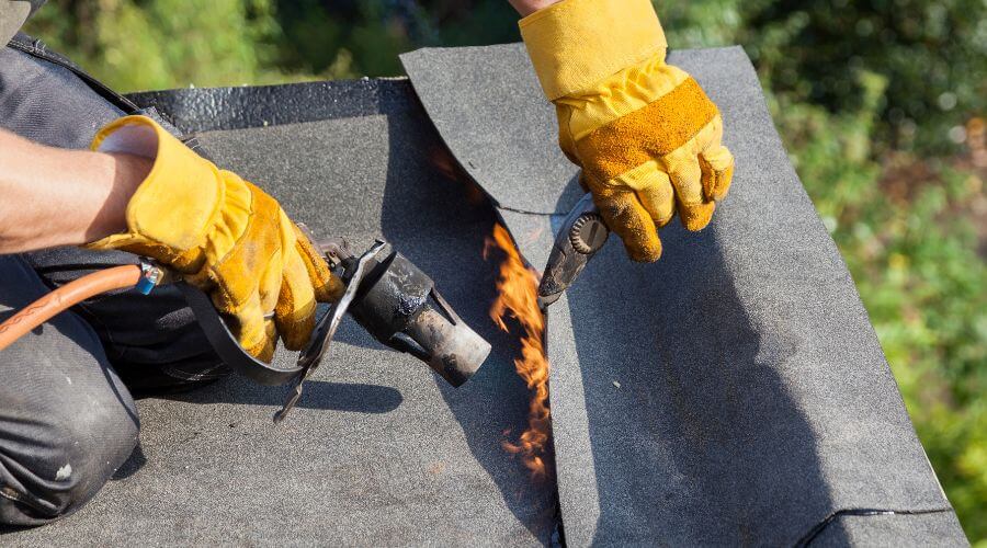 Professional gutter cleaning in Fulton, SD